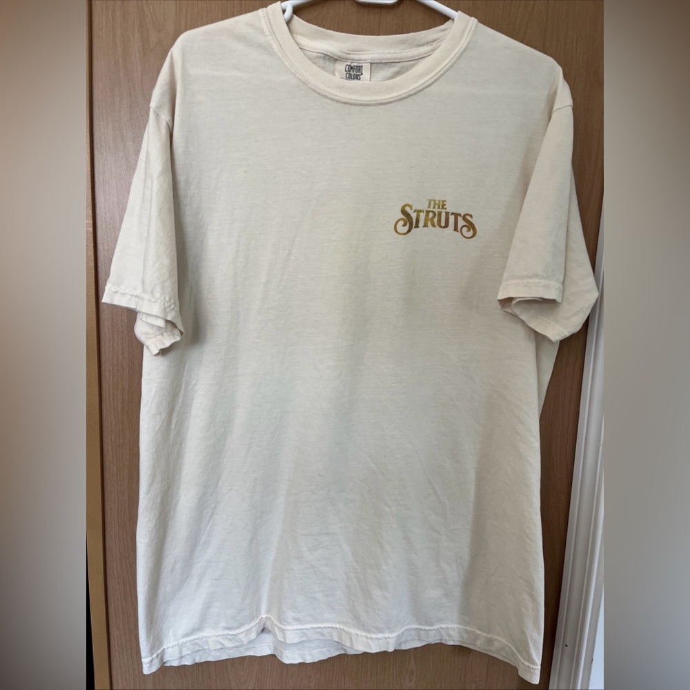 Men’s The Struts Band, Short Sleeve Cream Color T-Shirt Size Large Cotton